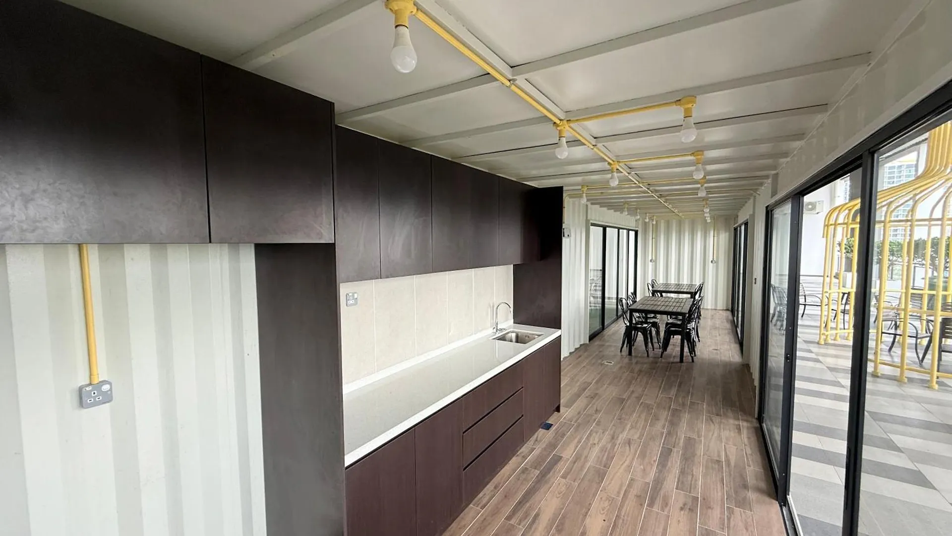 Alinea 22-28, Shah Alam Aparthotel