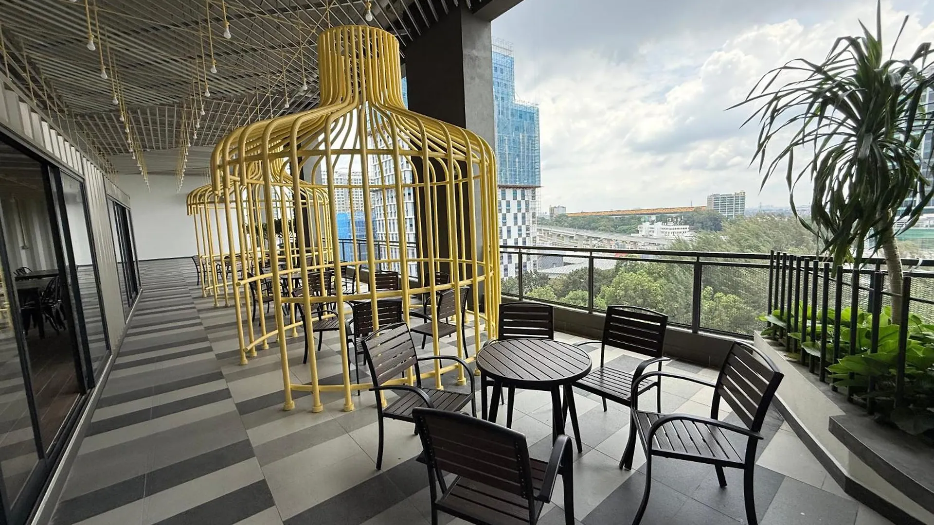 Alinea 22-28, Shah Alam Aparthotel